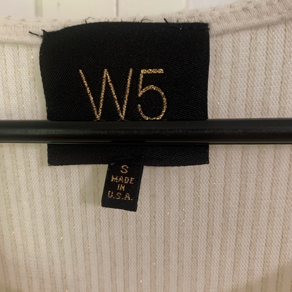 W5 brand ties up top. Gold fleck stripes. - Picture 2 of 2